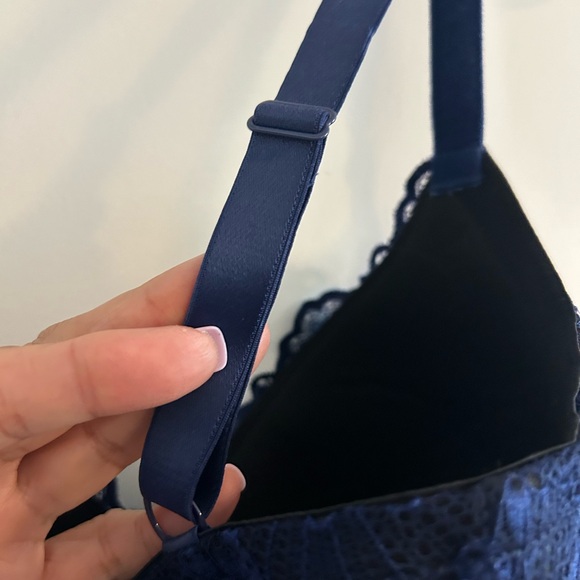CAMIÓ MÍO • Sapphire Full Coverage Lace Wirefree Bra • 34DD • - Picture 7 of 8